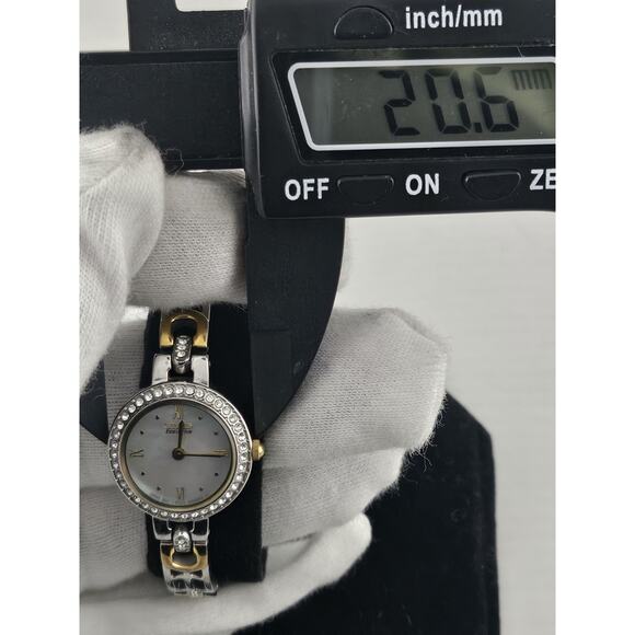 Solar Citizen EcoDrive Ladies Mother Of Pearl Dial Watch Crystal Bezel Mint Runs - Picture 15 of 16